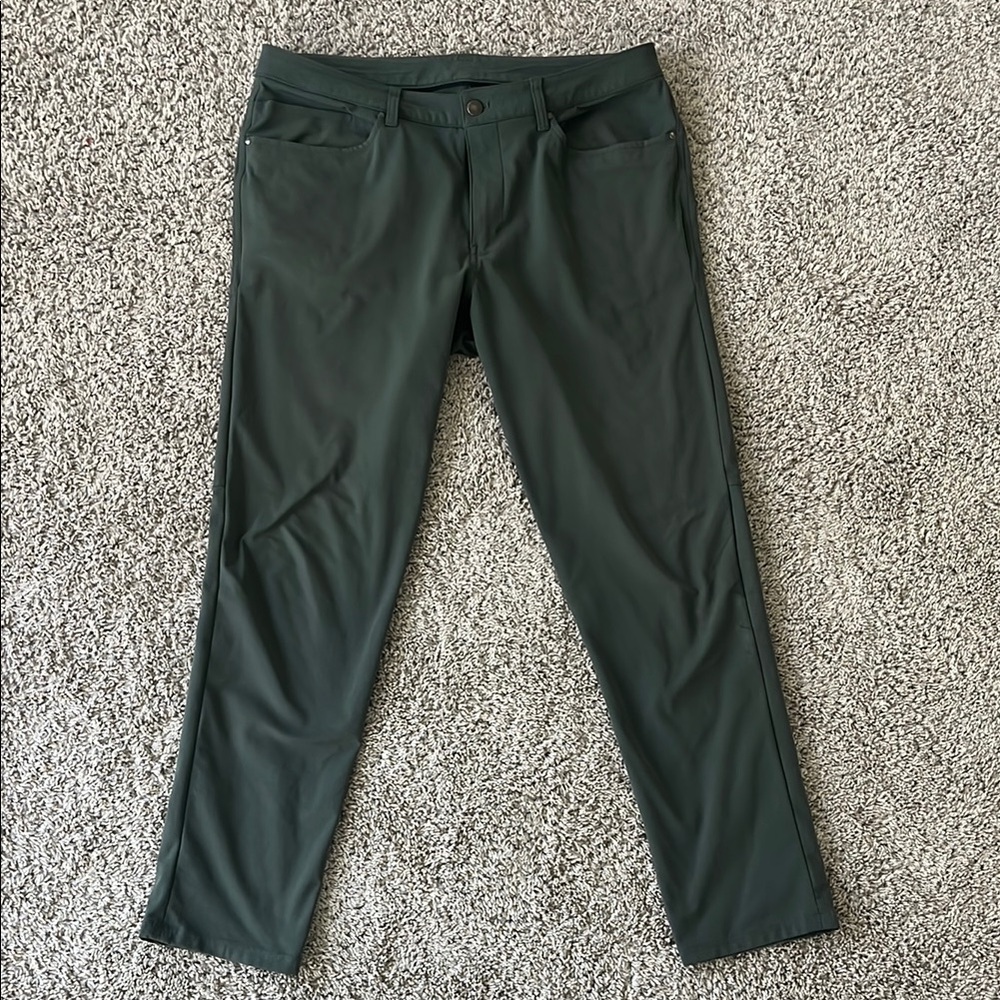 Lululemon ABC Slim Fit 5 Pocket Green Pants 34x32
